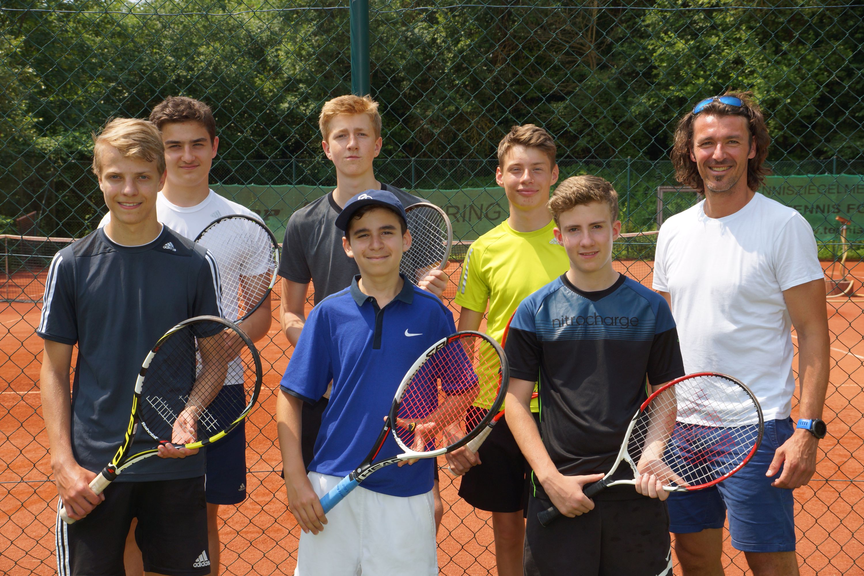 Bild der Tennis-Schulmannschaft
